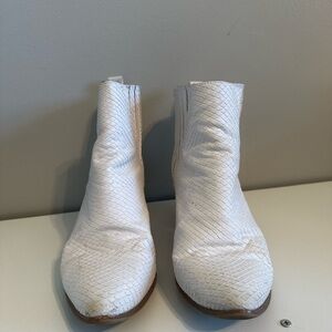 Chic White Textured Ankle Booties